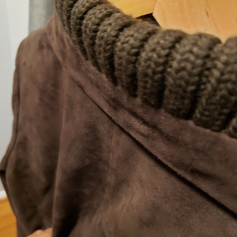 Jacket - Picture 3 of 4